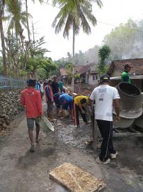 Semangat Kerja Bakti Warga Padukuhan Wuluh